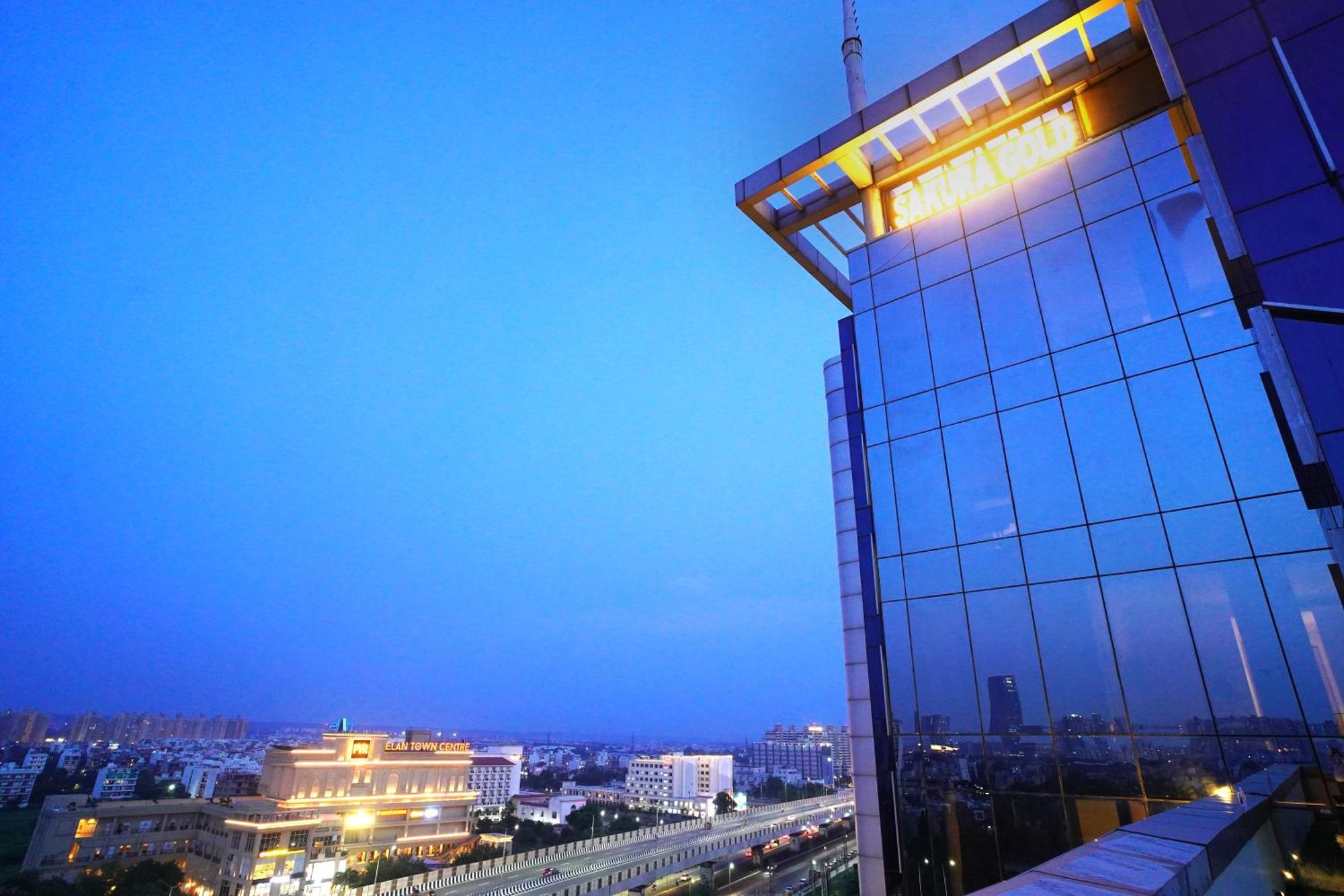 Hotel Sakura Gold Gurgaon Exterior photo